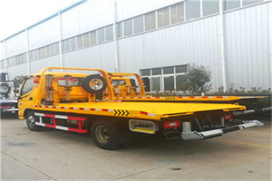 辽源附近拖车救援搭电